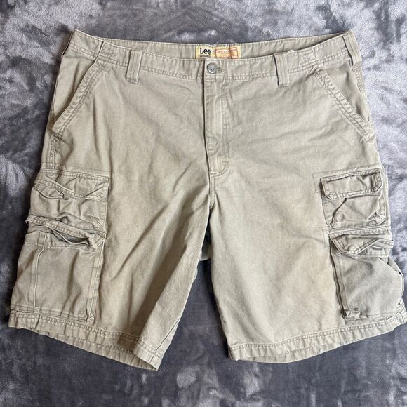 Lee Men's Cargo Short Size 40 8 Pocket Pastel Grey Casual Outdoors Utility - Picture 1 of 7
